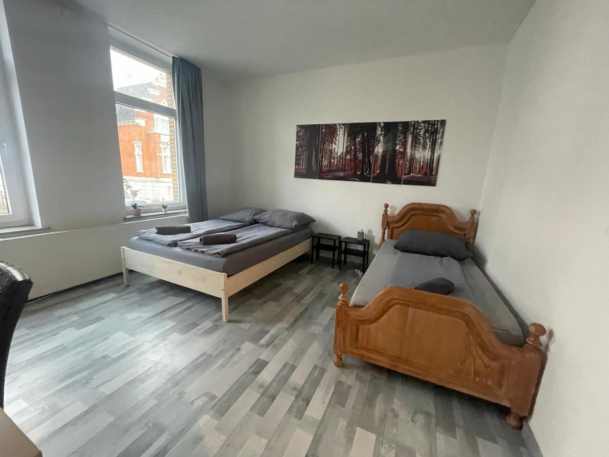 Schoenes Einfaches Zentrales Zimmer In Oldenburg Zewnętrze zdjęcie
